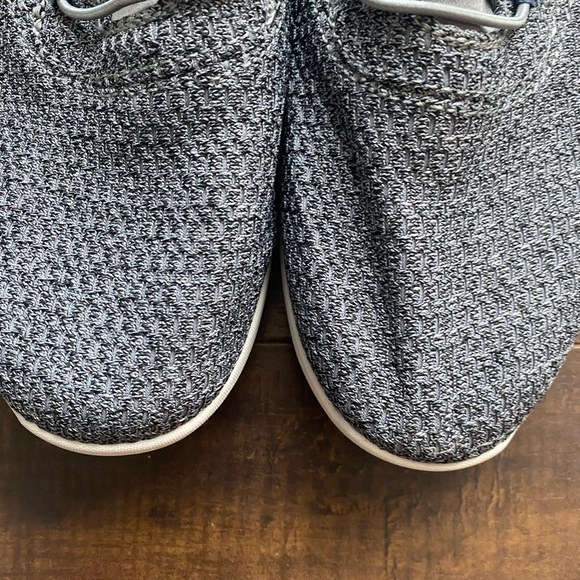 Olukai Alapa Li Grey sneakers - Picture 5 of 13